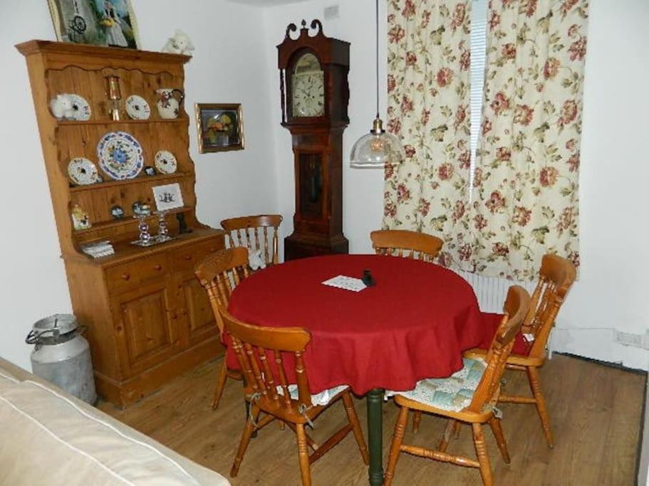 Welsh Miners Cottage Four Bedroom House Treherbert Экстерьер фото