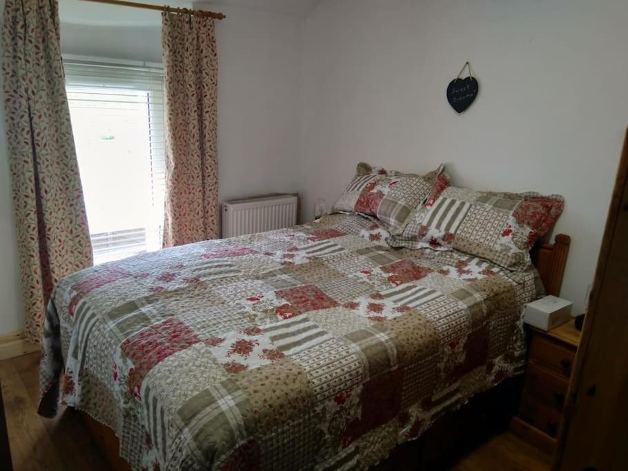 Welsh Miners Cottage Four Bedroom House Treherbert Экстерьер фото